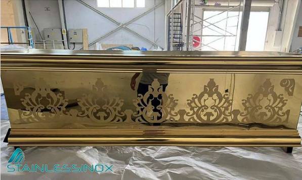 Stainless steel wall panels for commercial buildings